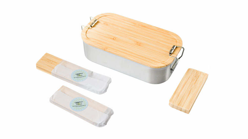 Bambus-Trennwand neben einer Lunchbox, geeignet als Bento-Zubehör und Unterteilung für Mahlzeiten