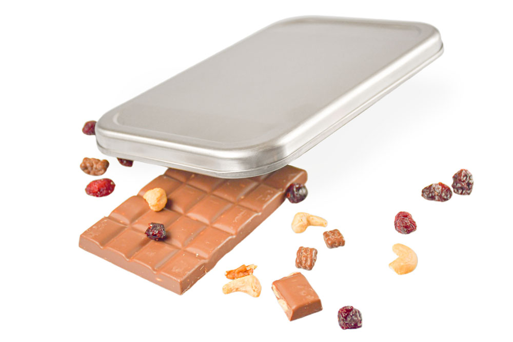 Edelstahldeckel mit Stücken Schokolade, Cashewkernen und getrockneten Beeren – hochwertiger Ersatzdeckel für Brotdose
